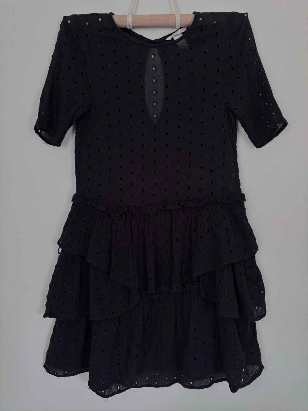 H&M Eyelet Lace Tiered Mini Dress | Size 4 | 100% Cotton